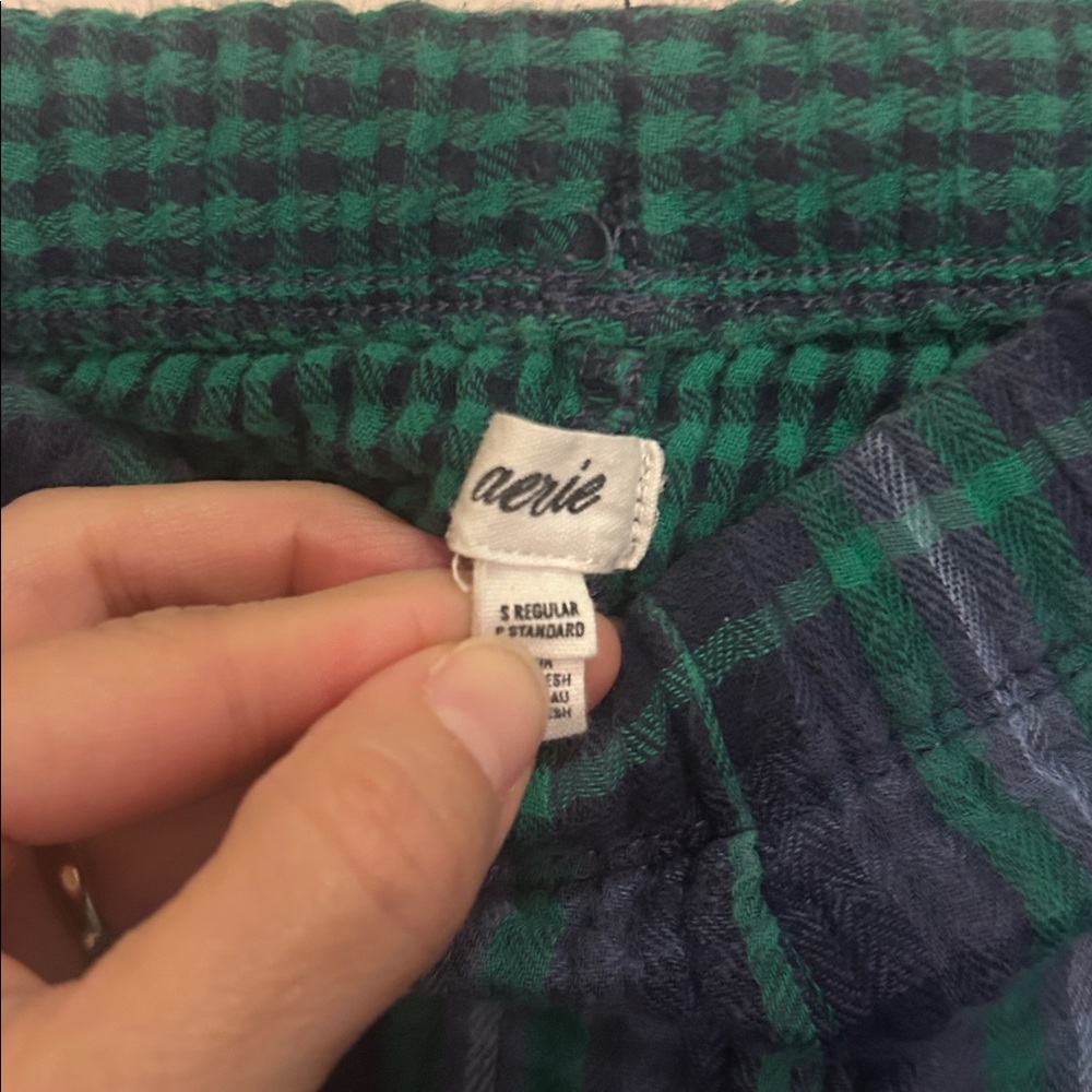 Aerie S Green/Navy Plaid Joggers - Picture 3 of 4